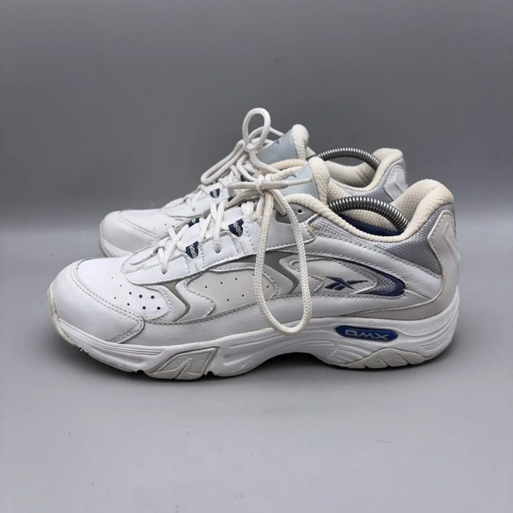 Reebok dmx walking